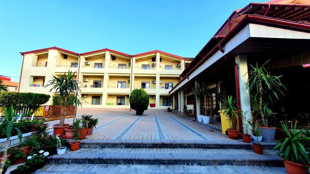 Hotel Poienita Costineşti Exterior foto